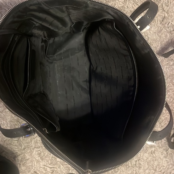 Large Michael Kors computer bag (great condition) black NEW - Picture 3 of 7